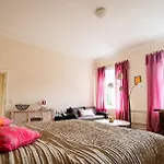 Hotel Schloss Harkensee 3*